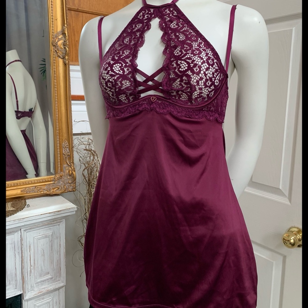 Lingerie, used in excellent condition!